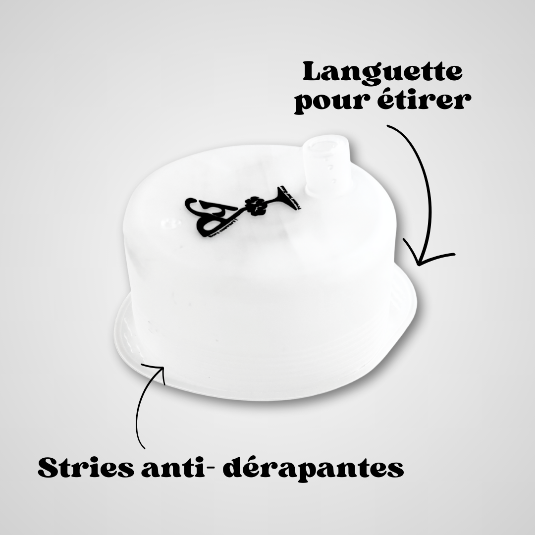 Capote de verre en silicone alimentaire blanc montrant ses stries antidérapantes et sa languette d’étirement pour une pose facile