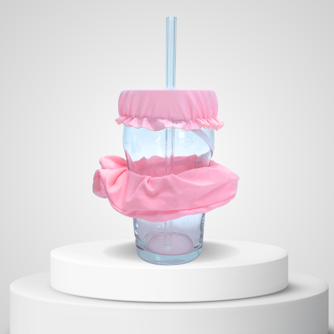 Chouchou rose bonbon anti-drogue présenté en packshot sur fond gris