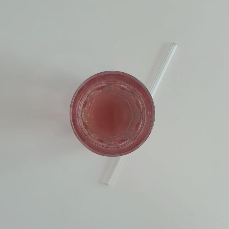 Vidéo tutorielle montrant l’utilisation du chouchou anti-drogue comme protection de verre